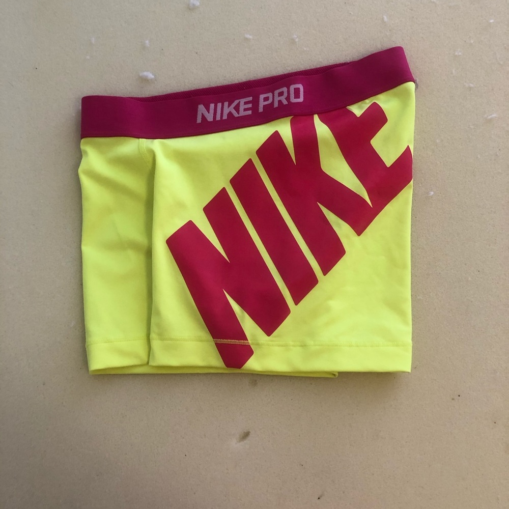 Nike dri fit spandex